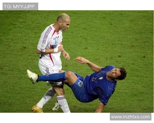 踢坏世界杯足球的球星们背后的故事与精彩瞬间 踢坏世界杯足球的球星们背后的故事与精彩瞬间