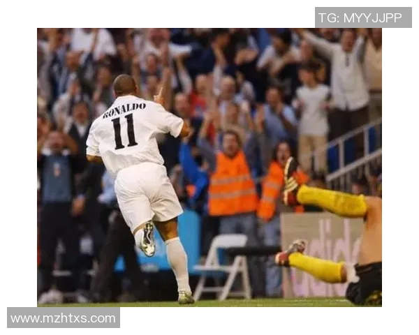 世界杯球星经典战袍回顾 各大球员的传奇衣服与记忆 世界杯球星经典战袍回顾 各大球员的传奇衣服与记忆