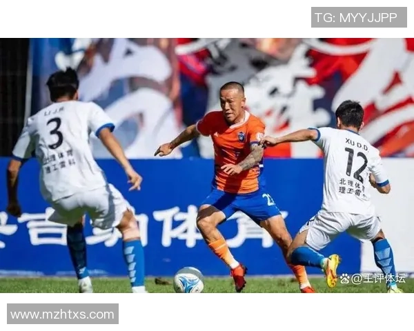 最暴躁足球球星场内场外故事揭秘激情怒火与传奇瞬间